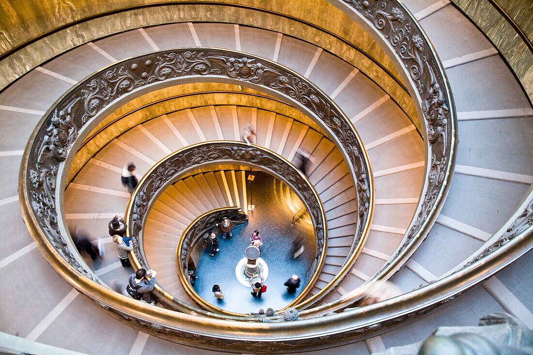 Circular stair in the Vatican Museum