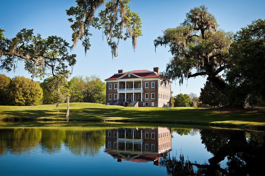 Drayton Hall Plantation in Charleston, SC  Palladian style estate built by John Drayton in 1738