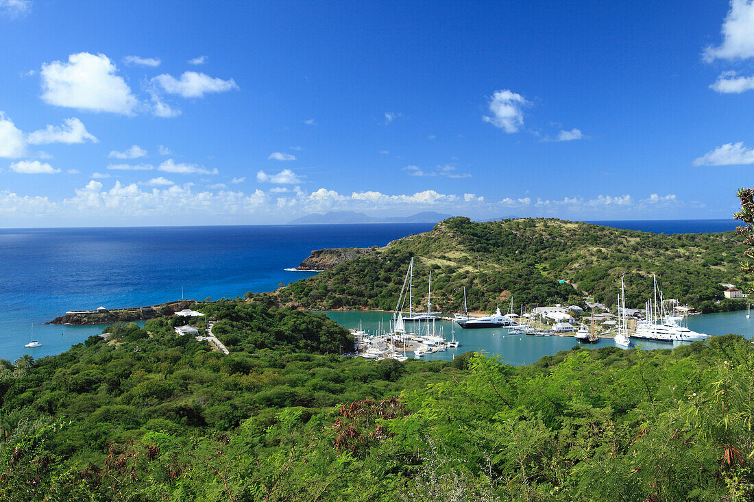 Segelboote im Hafen, English Harbour, Antigua, Westindische Inseln, Karibik, Mittelamerika, Amerika
