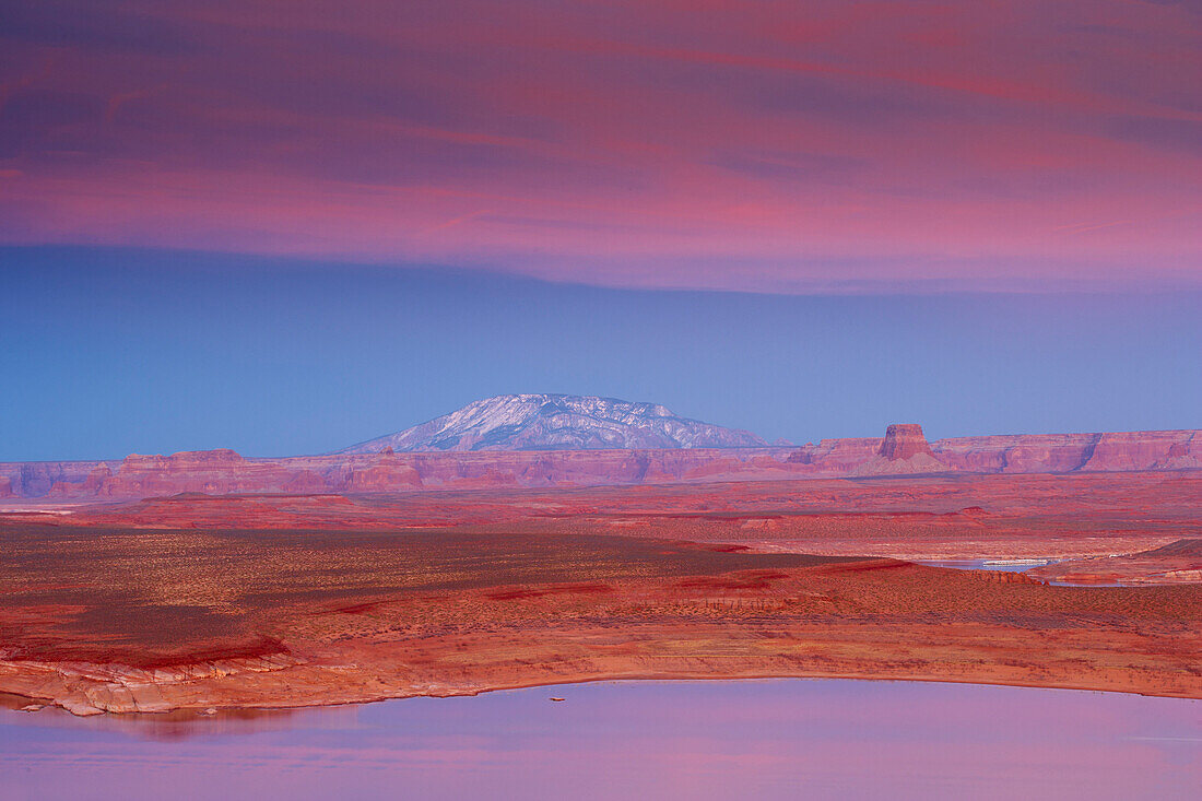 Lake Powell, Wahweap Bay, Navajo Mountain and Tower Butte in the afterglow, Glen Canyon National Recreation Area, Arizona and Utah, USA, America