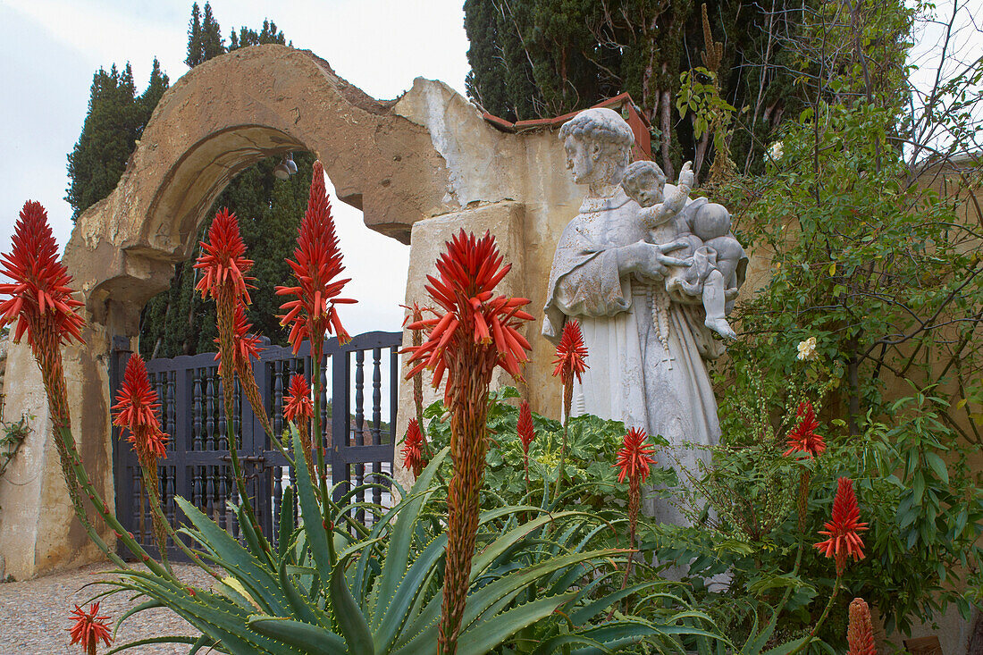 Entrance of the mission San Carlos Borromeo del Rio Carmelo at Carmel-By-The-Sea, California, USA, America