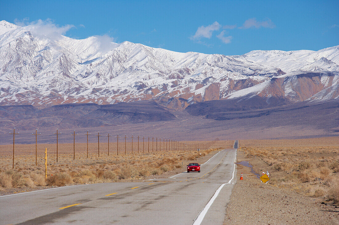 Blick vom Owens Valley zum Cerro Gordo Peak am Morgen, Kalifornien, USA, Amerika