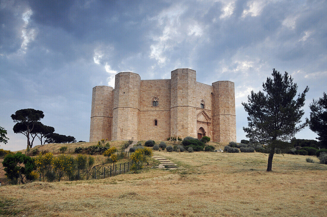 Castel del Monte, Apulia, Italy