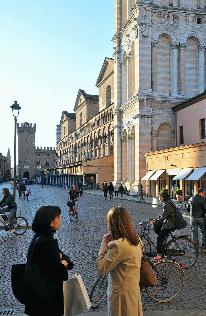 Piazza Trento e Trieste and cathedral, Ferrara, Emilia-Romagna, Italy