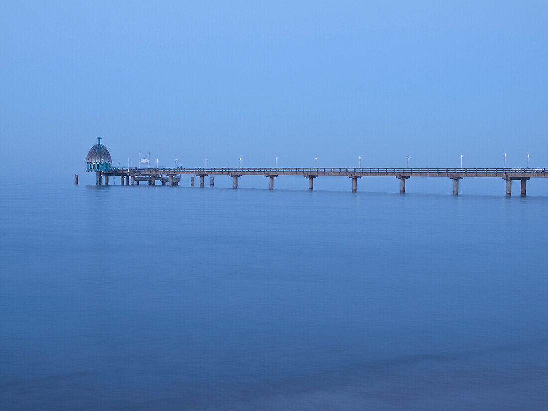 Pier in Zinnowitz in the evening, Island of Usedom, Mecklenburg Western Pomerania, Germany, Europe