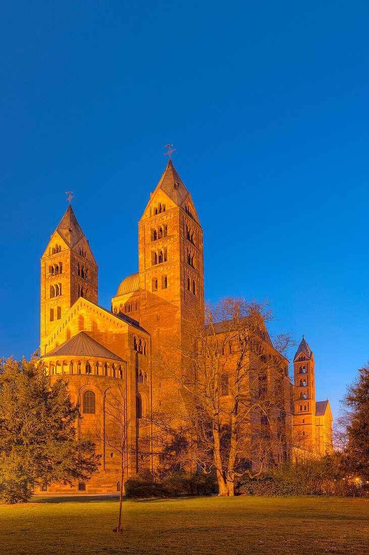 Dom zu Speyer in der Abenddämmerung, Speyer, Rheinland-Pfalz, Deutschland, Europa