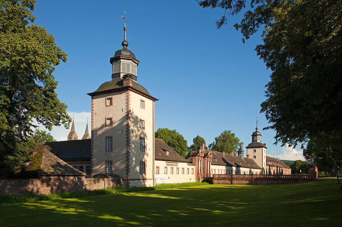 Eingang zu Schloss und Kloster Corvey, Höxter, Weserbergland, Nordrhein-Westfalen, Deutschland, Europa