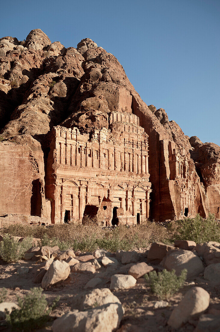 Palastgrab im Sonnenlicht, Petra, UNESCO Weltkulturerbe, Wadi Musa, Jordanien, Naher Osten, Asien