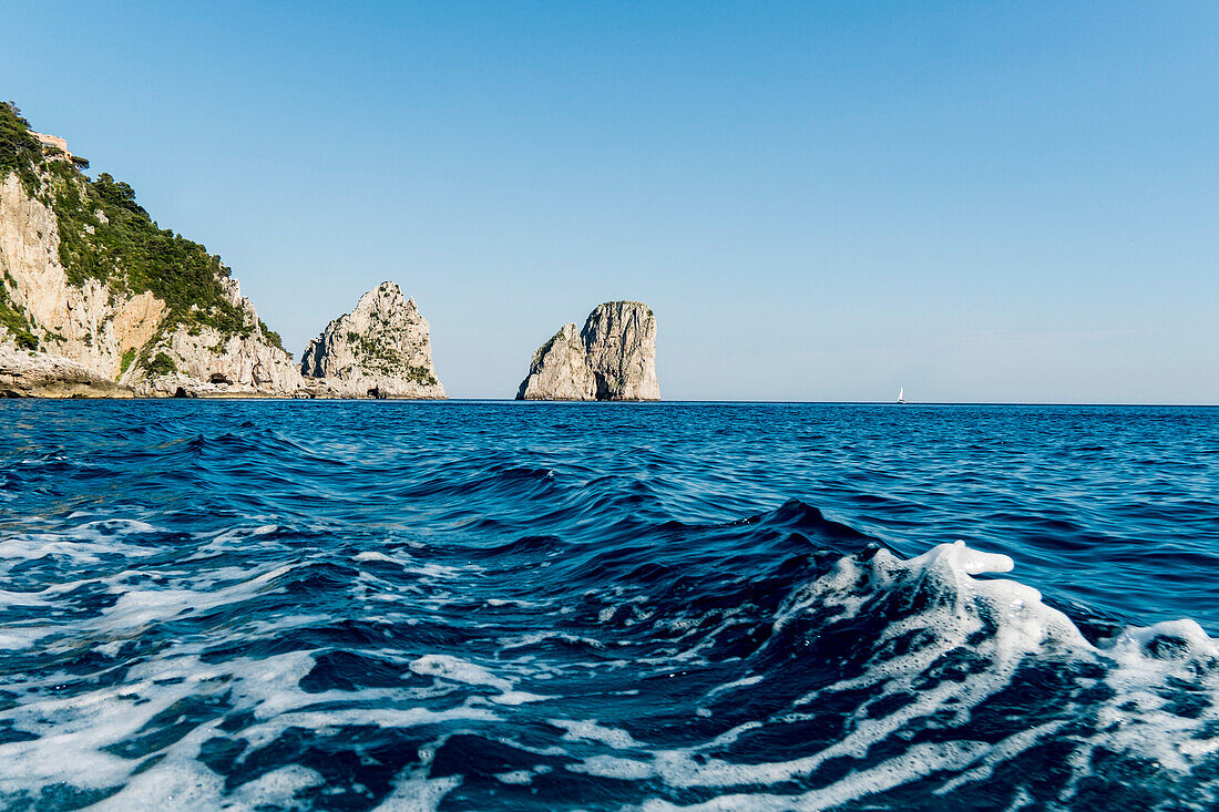 Faraglioni Felsen, Capri, Kampanien, Italien