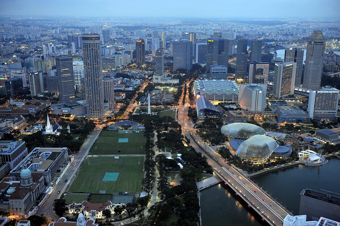 Asia, Southeast Asia, Singapore, Aerial view at dusk