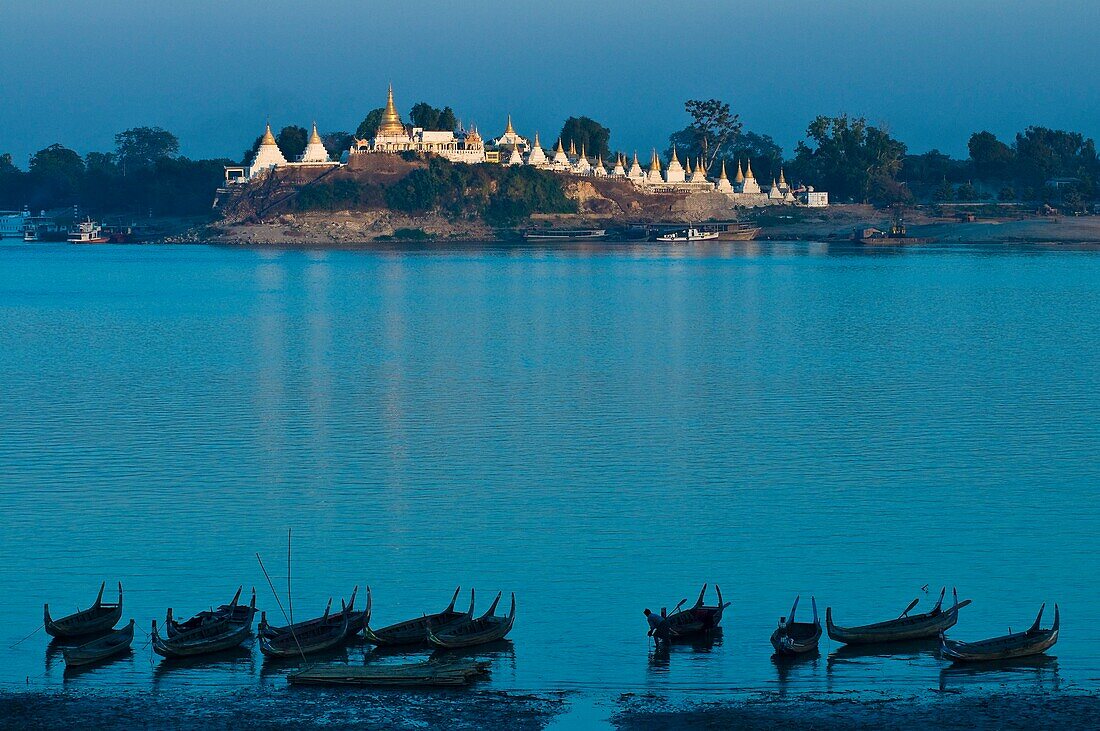Myanmar (Burma), Sagaing State, Sagaing, Sagaing Hill, the Shwe Kyet Yet Pagoda seen from the opposite bank of the Ayeyarwady river (Irrawaddy)