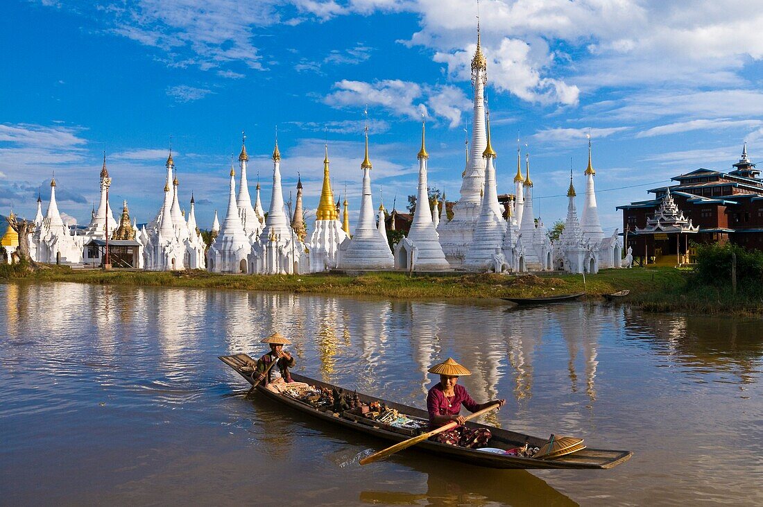 Myanmar (Burma), Shan State, Inle Lake, Heya Ywama village, canal in front of Aung Mingalar pagoda