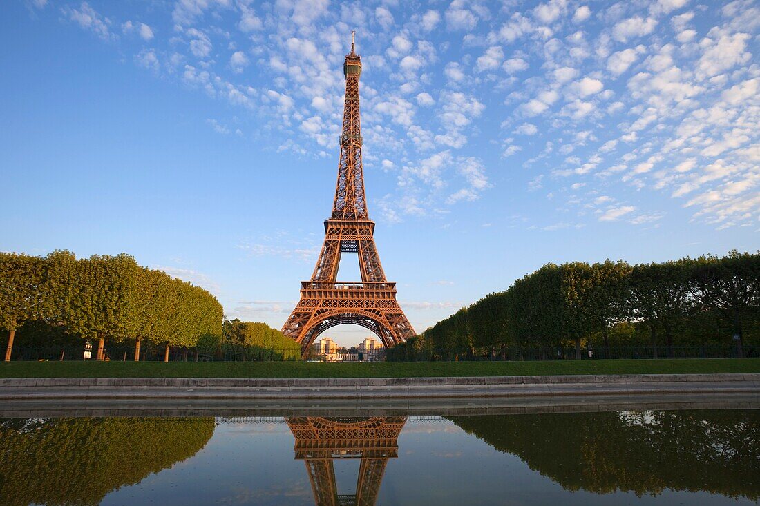 France,Paris,Eiffel Tower