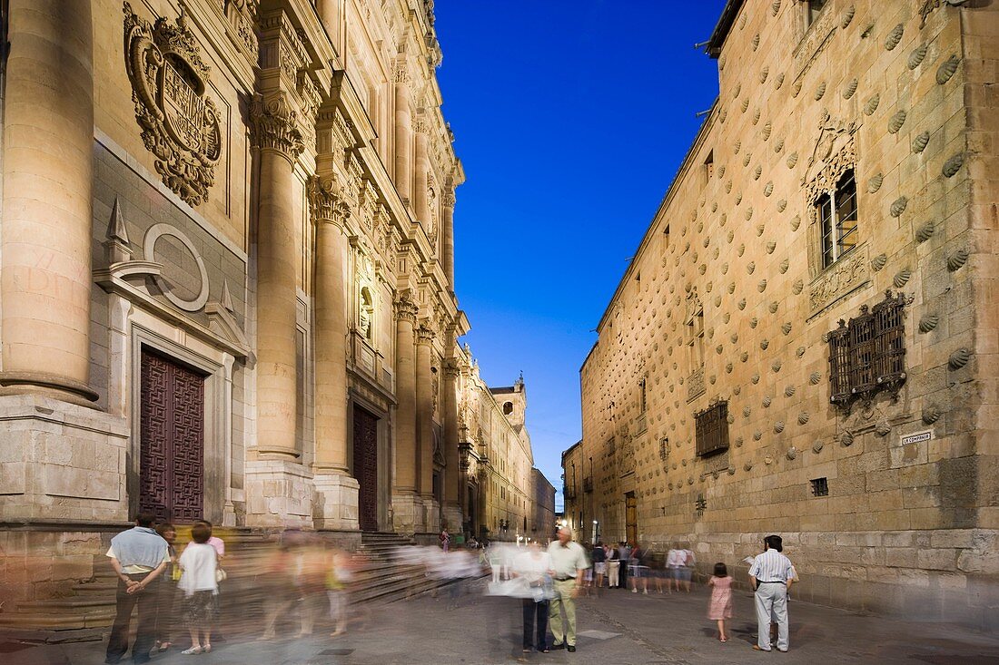 Compañía Street with the Clerecía and Casa de las Conchas, Salamanca, Castilla y León, Spain