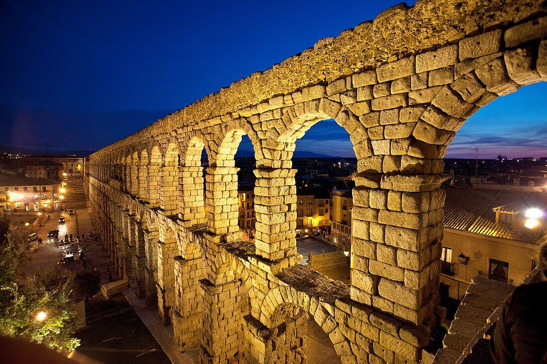 Night time view of the Aqueduct of Segovia,spain