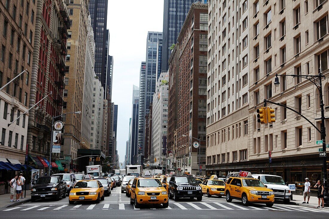 Traffic along Avenue of the Americas (Sixth Avenue)