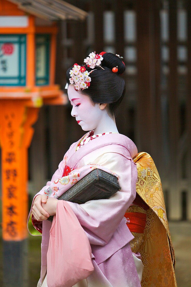 A Geisha taking part in the Setsubun Rituals at Yasaka Shine