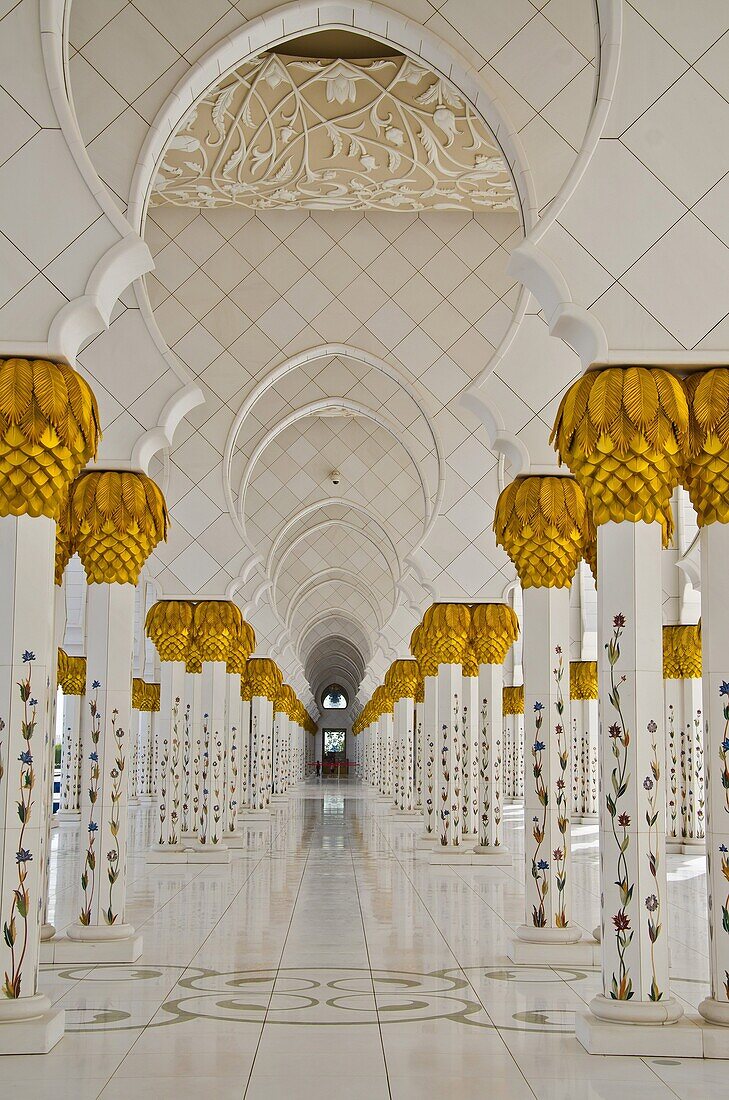 Sheikh Zayed Mosque in Abu Dhabi City