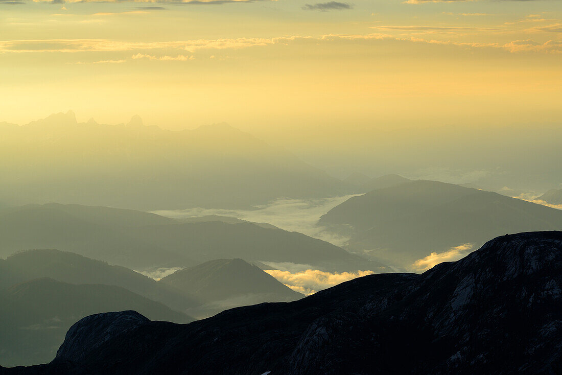 Blick auf Salzachtal und Dachstein vom Hochkönig, Hochkönig, Berchtesgadener Alpen, Salzburg, Österreich