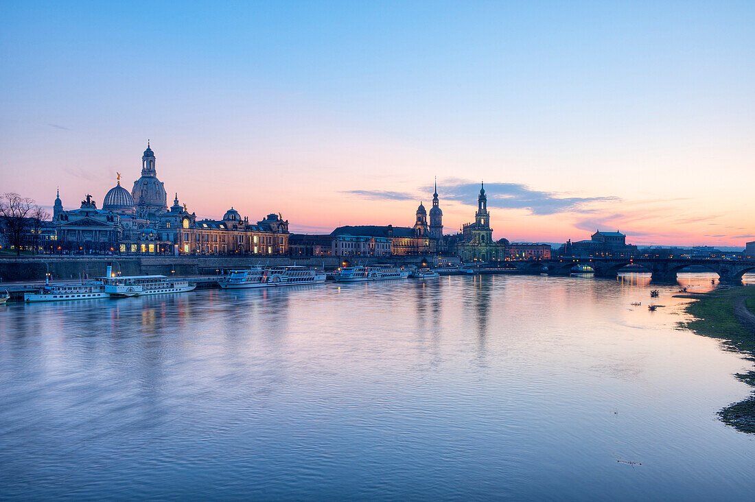 Elbe river with Frauenkirche, Dresden Castle and Hofkirche at sunset, Dresden, Saxony, Germany, Europe