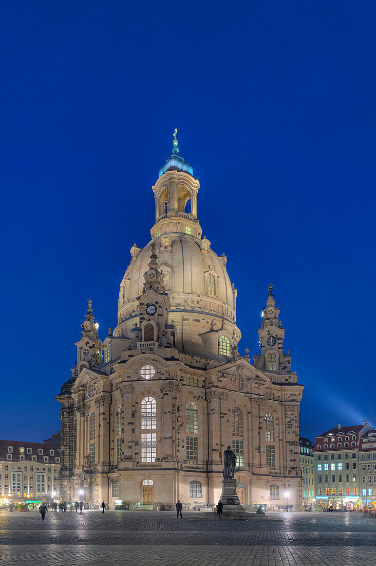 Frauenkirche with Neumarkt at dusk, Dresden, Saxony, Germany, Europe