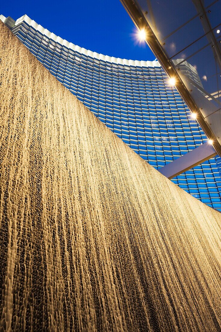 USA, Nevada, Las Vegas, The Strip, CityCenter, waterfall wall