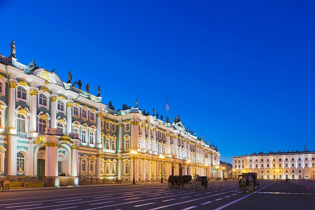 Russia, Saint Petersburg, Center, Winter Palace, Hermitage Museum, Dvortsovaya Square, evening