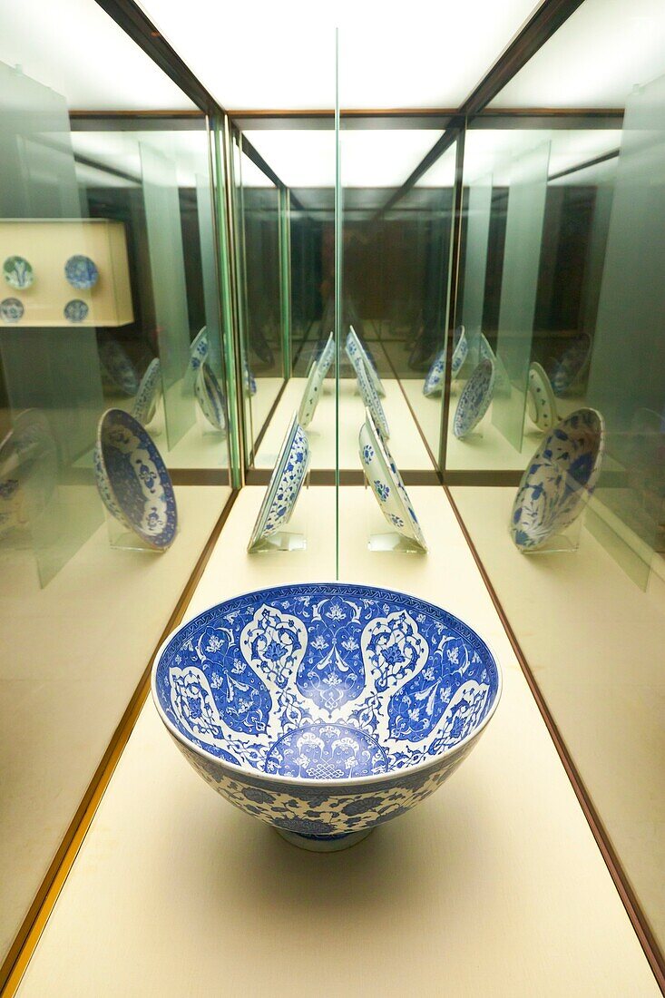 Bowl and dishes in the Gulbenkian Museum, Lisbon, Portugal