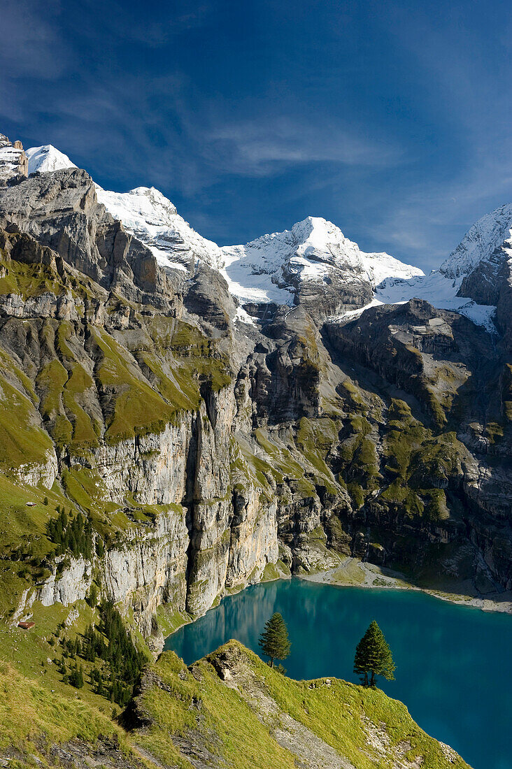 Blick auf den Oeschinensee, Kandersteg, Berner Oberland, Kanton Bern, Schweiz, Europa