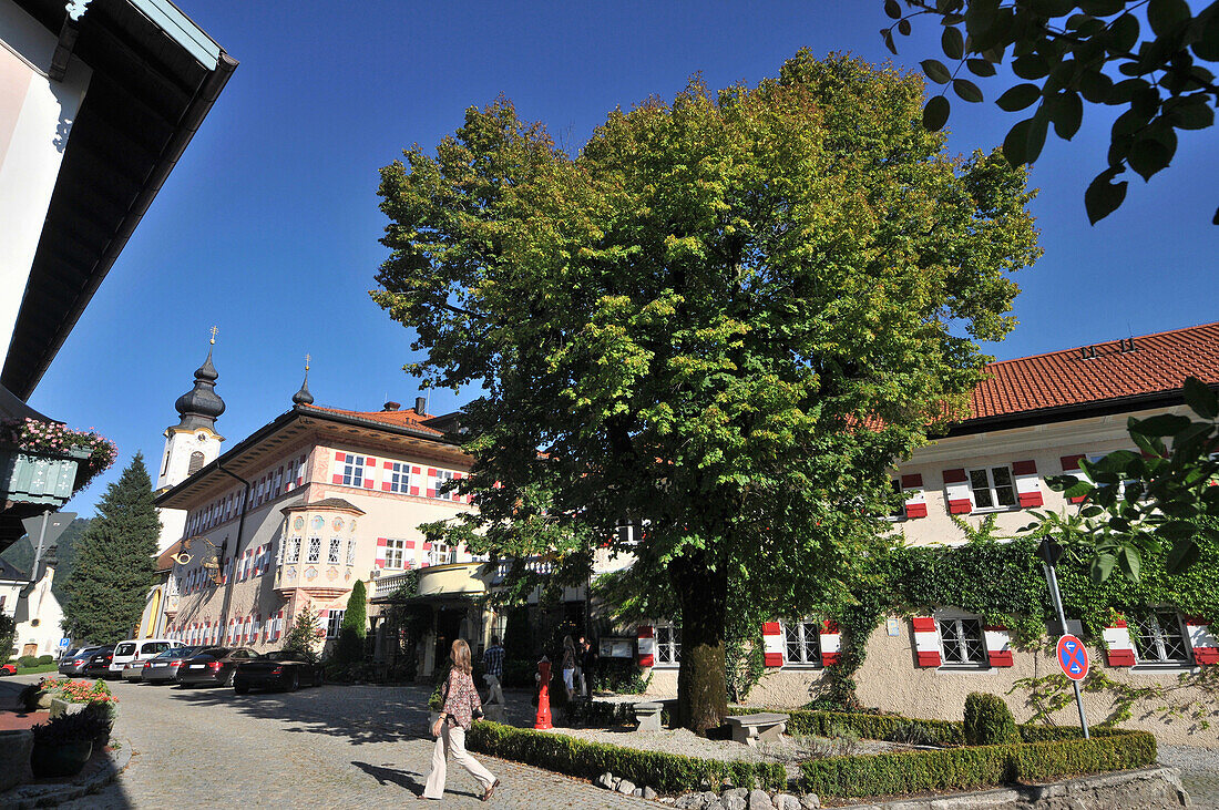 Blick auf das Hotel Restaurant Residenz, Aschau, Chiemgau, Bayern, Deutschland, Europa