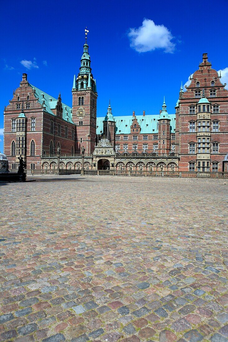 Frederiksborg palace 1602-1620, architects Hans and Lorents van Steenwinckel, Hillerod, near Copenhagen, Denmark