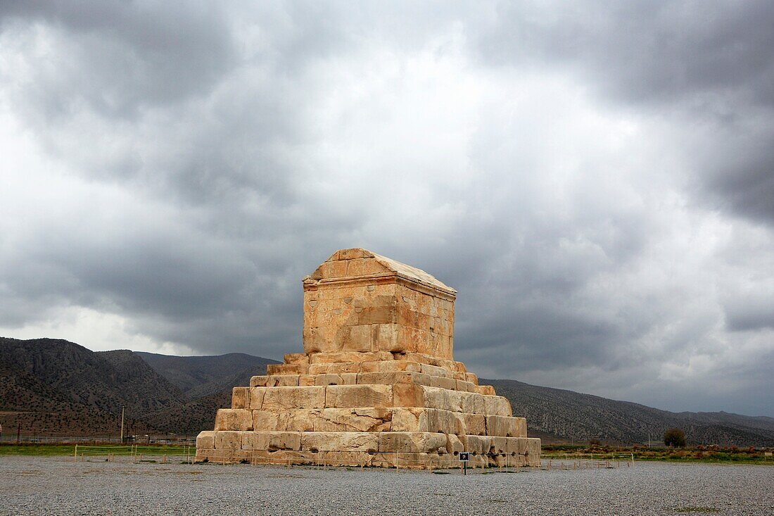 Tomb of Cyrus the Great 6th century BC, UNESCO World Heritage Site, Pasargadae, province Fars, Iran