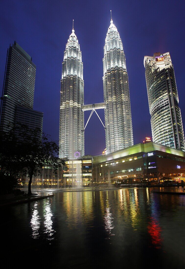 Menara Petronas towers, Kuala Lumpur, Malaysia