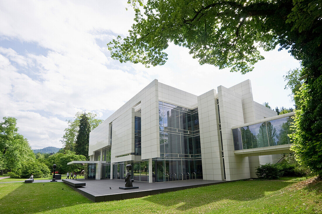 Aussenansicht des Museums Frieder Burda, Architekt Richard Meier, Baden-Baden, Schwarzwald, Baden-Württemberg, Deutschland, Europa
