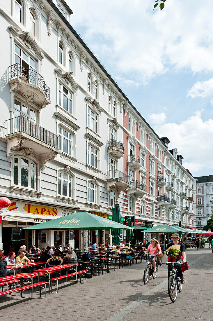 Street cafes at the Schulterblatt, Hamburg, Germany, Europe