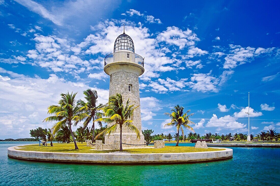 Boca Chita Lighthouse, a 65-foot ornamental lighthouse built by Mark Honeywell, one of the island´s former owners, in the 1930s, Boca Chita Key, Biscayne National Park, Miami, Biscayne Bay, Florida, USA, Caribbean Sea, Atlantic Ocean