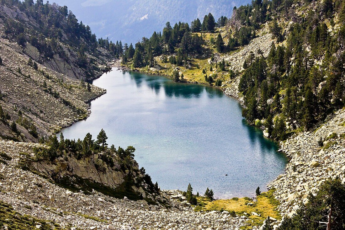 La Solana Lake - Gistaín - Chistau - Gistain Valley - Province of Huesca - Aragon Pyrenees - Sobrarbe - Aragon - Spain - Europe