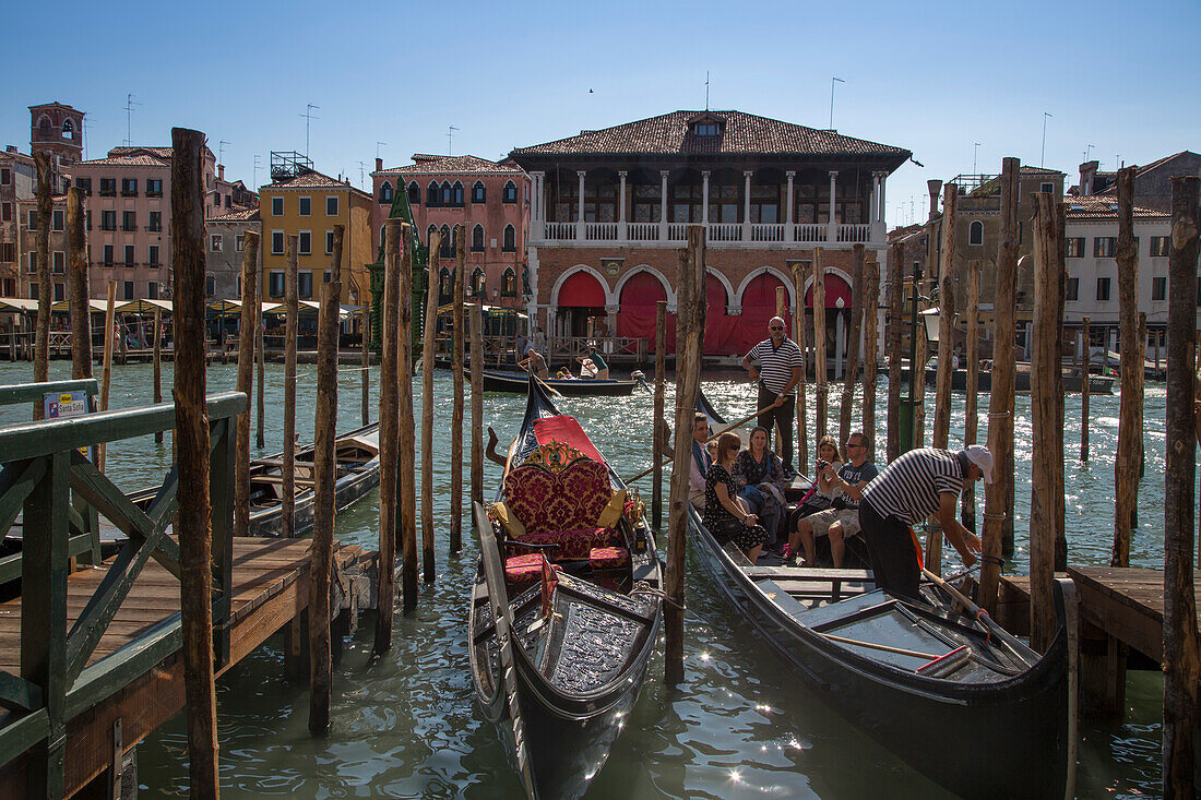 Traghetto gondola crossing the Grand Canal, Venice, Veneto, Italy, Europe