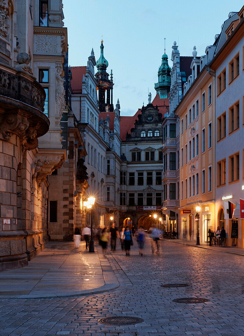 Residenzschloss, Brühlsche Gasse und Georgenbau am Abend, Dresden, Sachsen, Deutschland, Europa