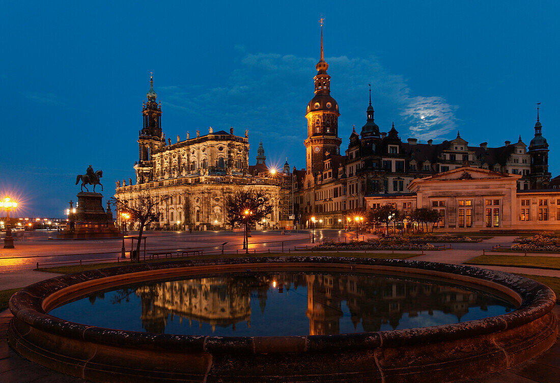 Theatre Square, Roman Catholic Hofkirche church and Residential Palace at night, Dresden, Saxony, Germany, Europe