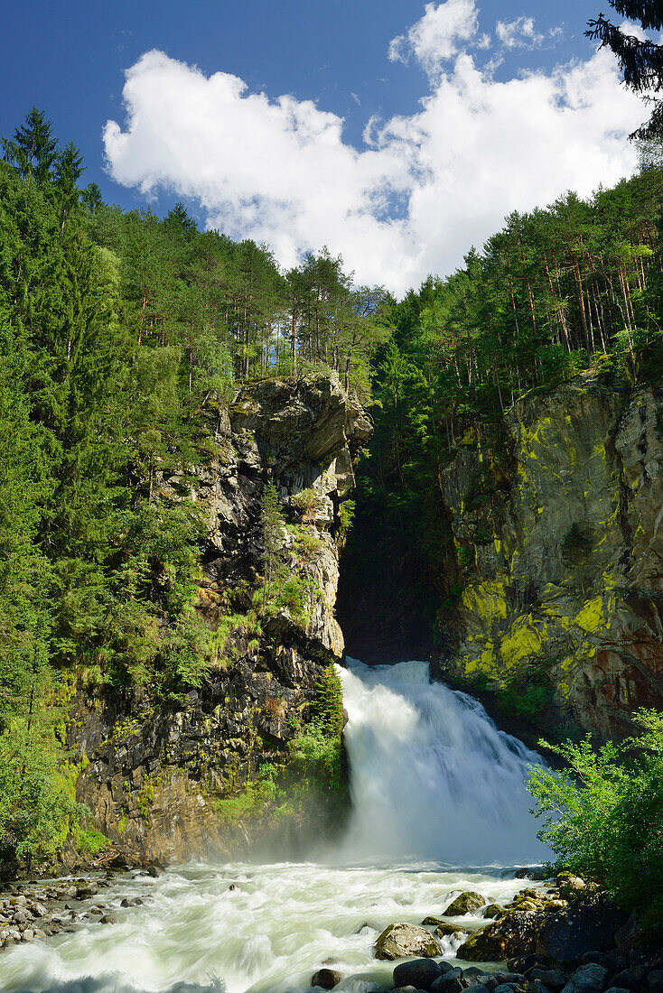 Wasserfall Reinbachfall, Reinbach, Reintal, Sand in Taufers, Südtirol, Italien