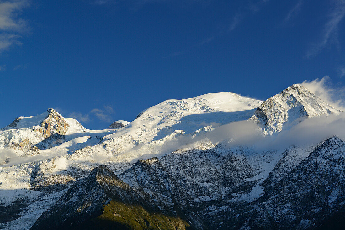 Blick auf Mont Maudit, Mont Blanc und Aiguille du Gouter, Mont Blanc-Gruppe, Mont Blanc, Chamonix, Savoyen, Frankreich