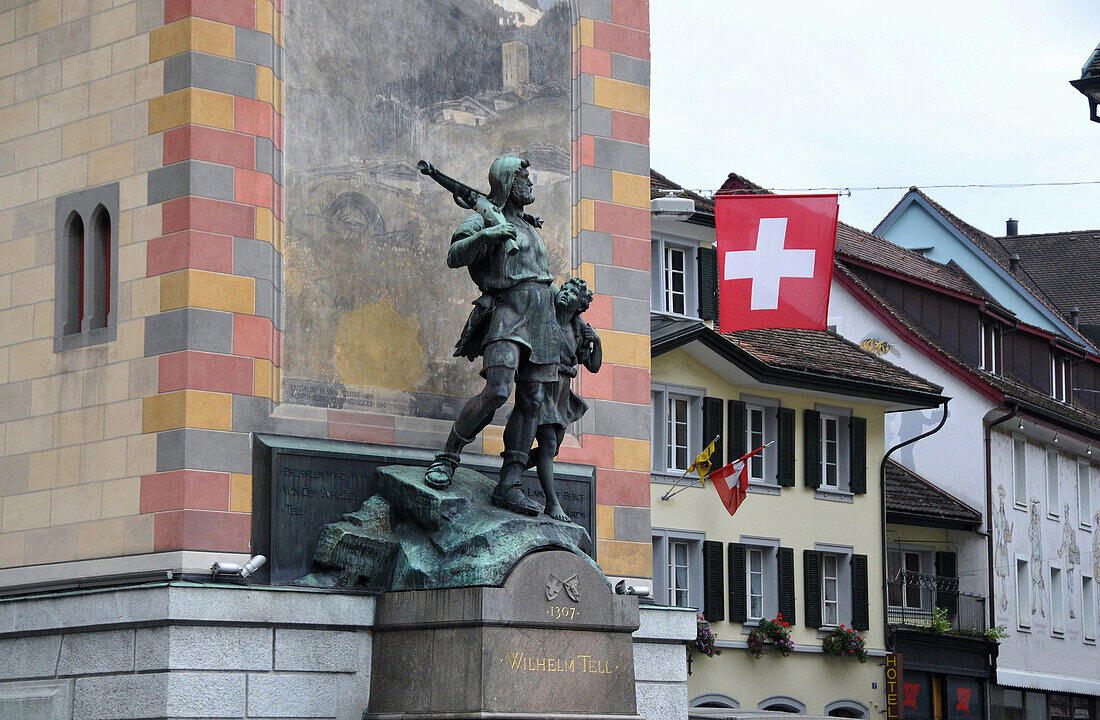 Monument of Wilhelm Tell at the market place of Altdorf, Canton Uri, Switzerland, Europe