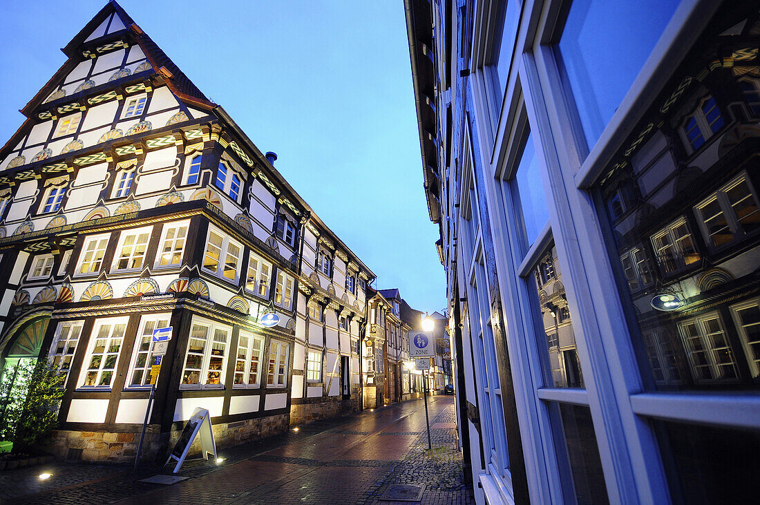 Half timbered houses at the old town in the evening, Hameln, Weser hills, Lower Saxony, Germany, Europe