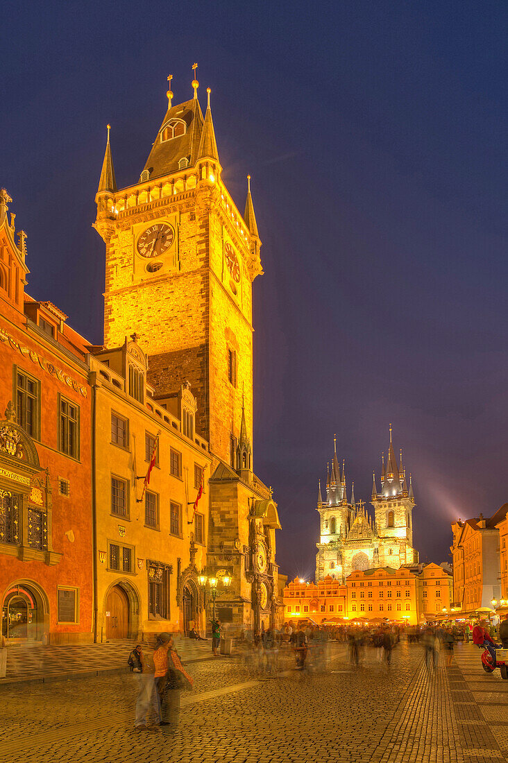 City hall and Teyn church at the Altstadter Ring at dusk, Prague, Middle Bohemia, Czech Republik