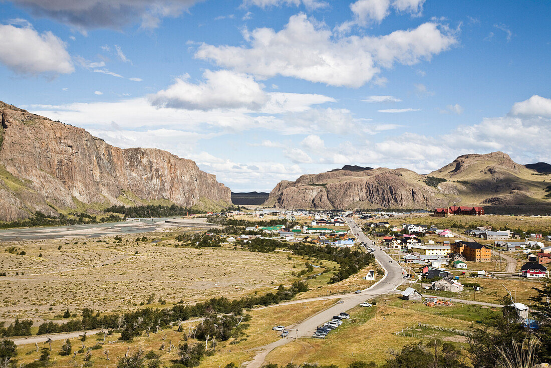 Blick auf El Chalten, Santa Cruz, Patagonien, Argentinien