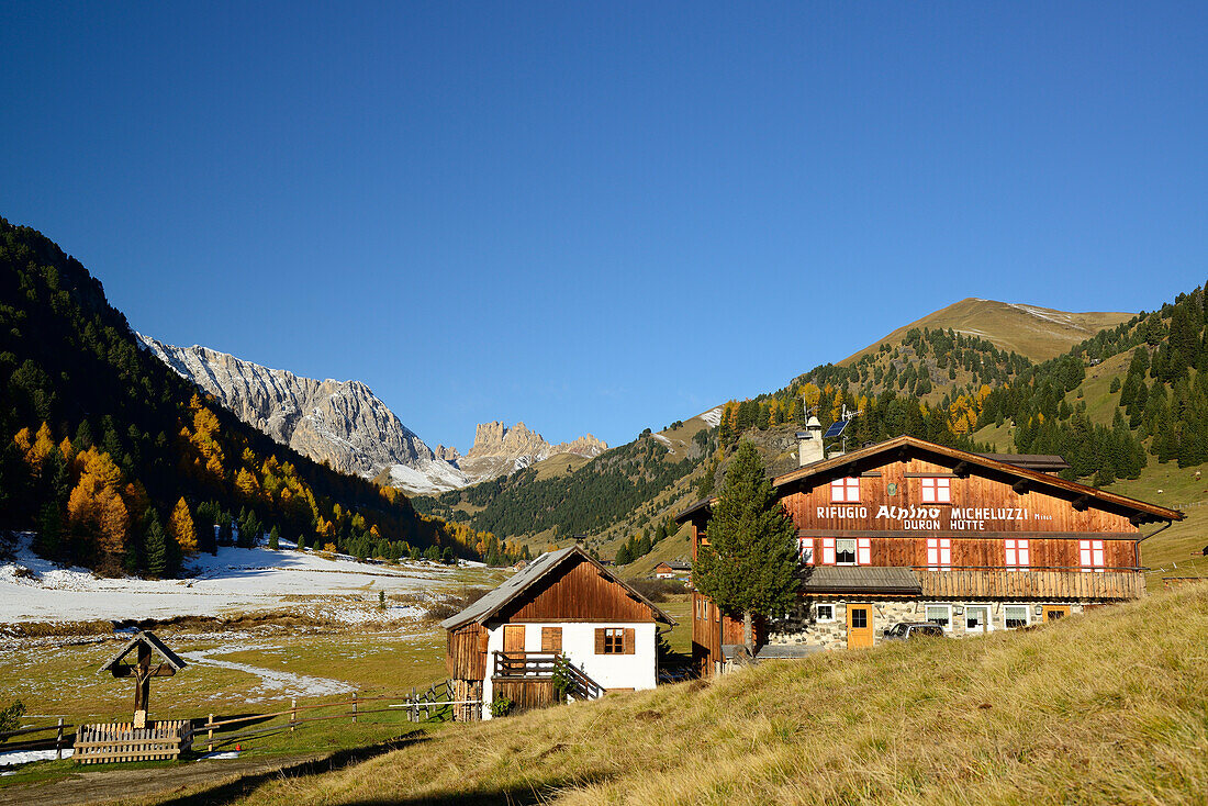 Rifugio Micheluzzi mit Durontal, Durontal, Fassatal, Rosengarten, Dolomiten, UNESCO Welterbe Dolomiten, Südtirol, Italien