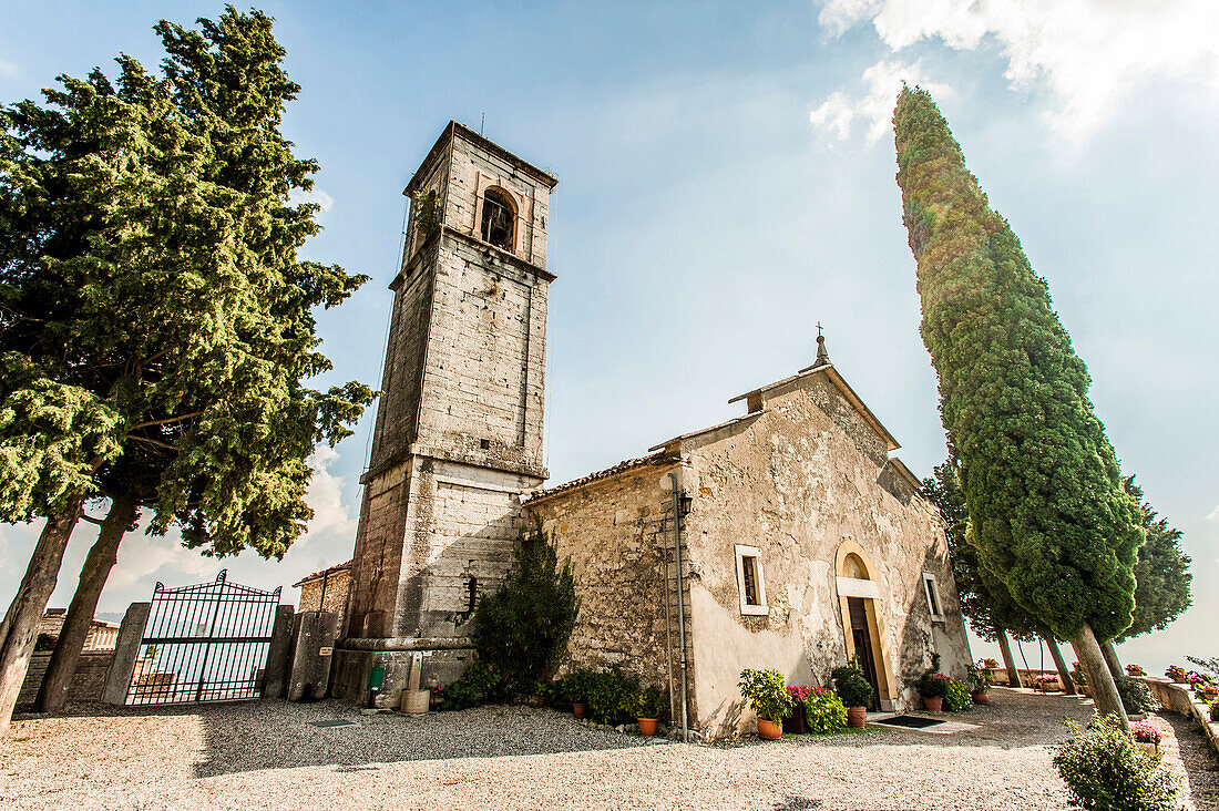 Kirche bei Marano di Valpolicella, Gardasee, Provinz Verona, Norditalien, Italien