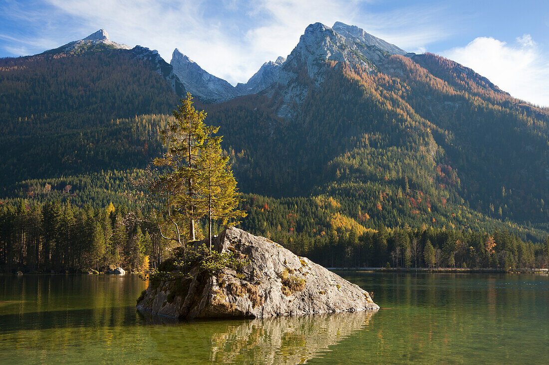 Hintersee mit Blick auf den Hochkalter, Ramsau, Berchtesgadener Land, Nationalpark Berchtesgaden, Oberbayern, Bayern, Deutschland, Europa