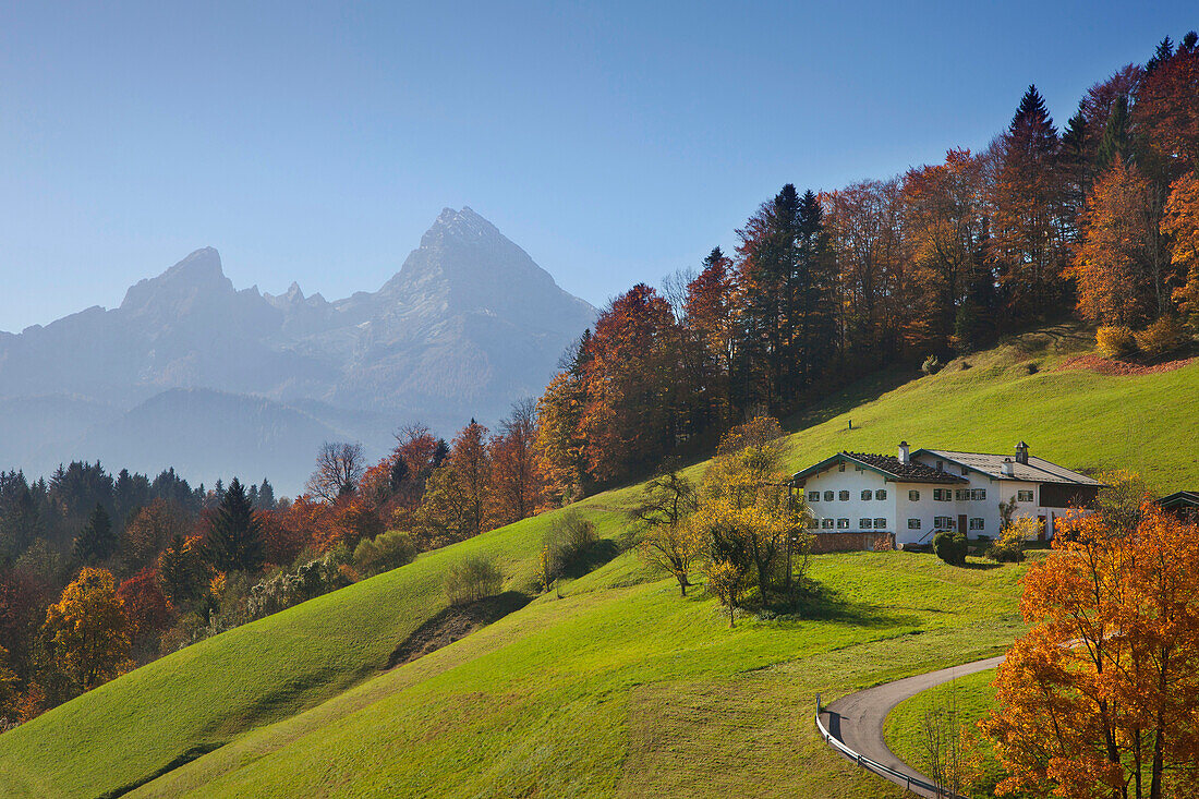 Farm near Maria Gern, view onto Watzmann, Berchtesgaden region, Berchtesgaden National Park, Upper Bavaria, Germany, Europe